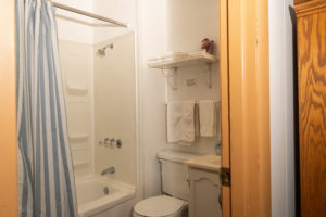 2021-09 RVR room 3 bath